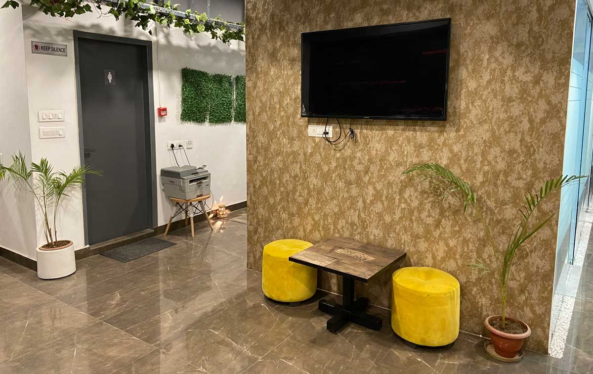 Rworkspaces Vardhman Trade Centre